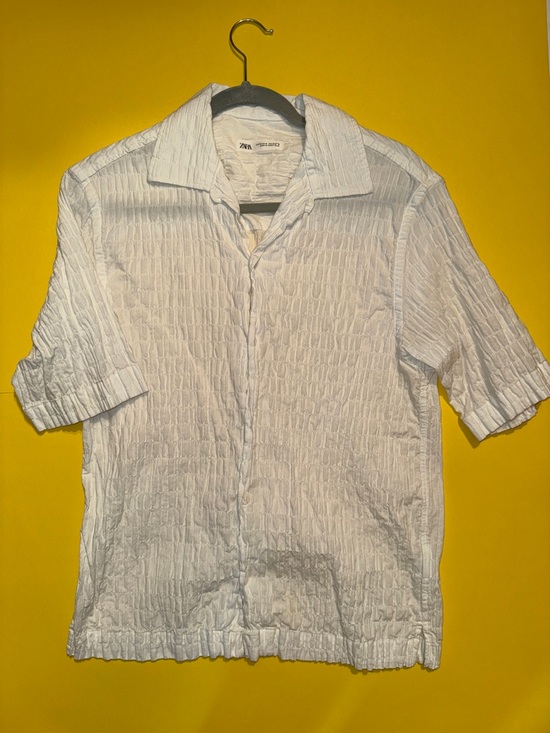 Zara Tops - Zara Textured Short-Sleeve Button-Down Shirt in White
